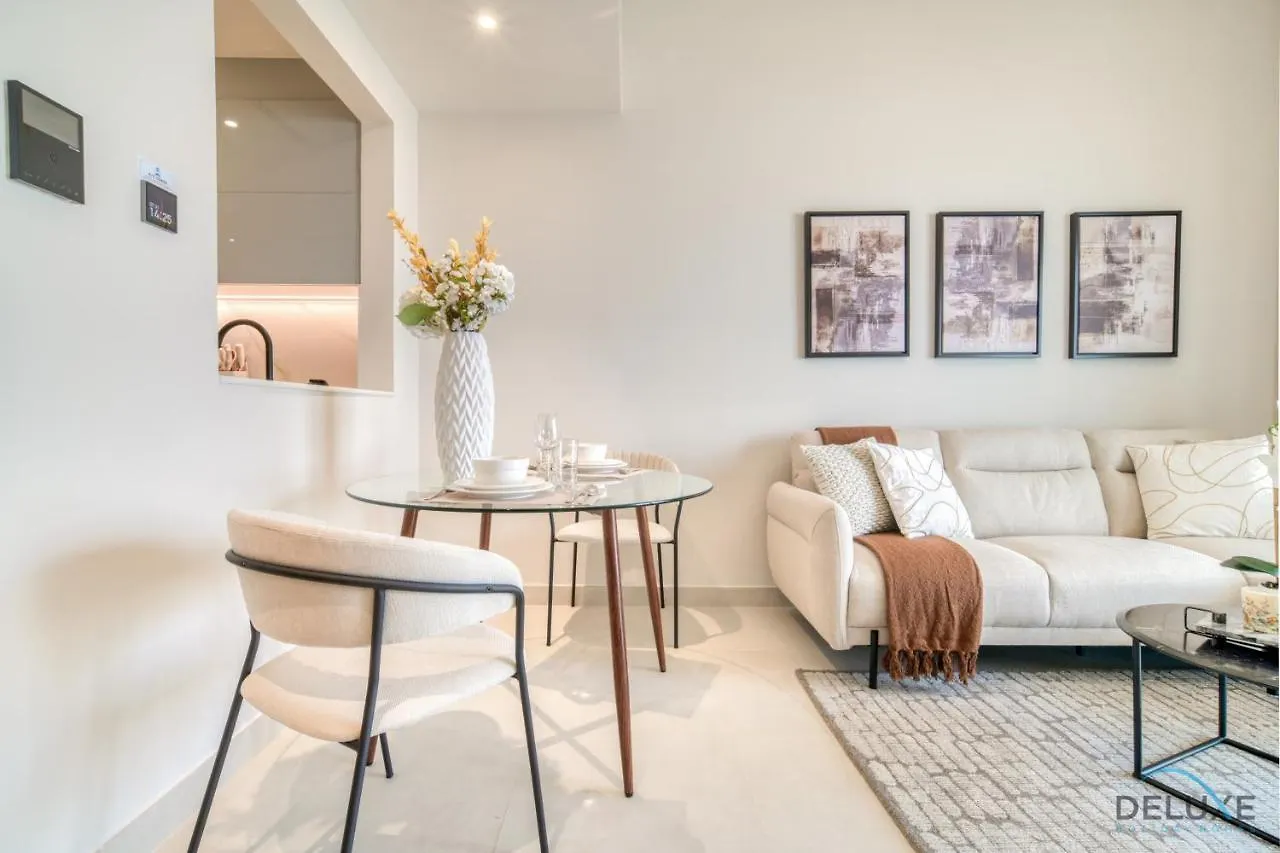 Slick 1Br At Binghatti Creek Al Jadaf By Deluxe Holiday Homes Dubai United Arab Emirates